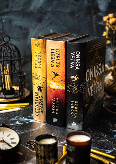 <b> IMPERIONA SĒRIJAS GRĀMATU KOMPLEKTS</b>